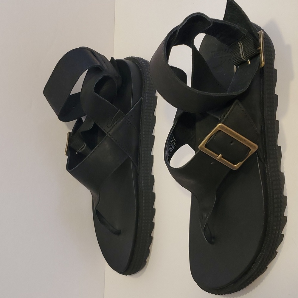 NWOT Sorel Roaming Black Leather T-Strap Sandals Size 8.5 - Picture 6 of 10